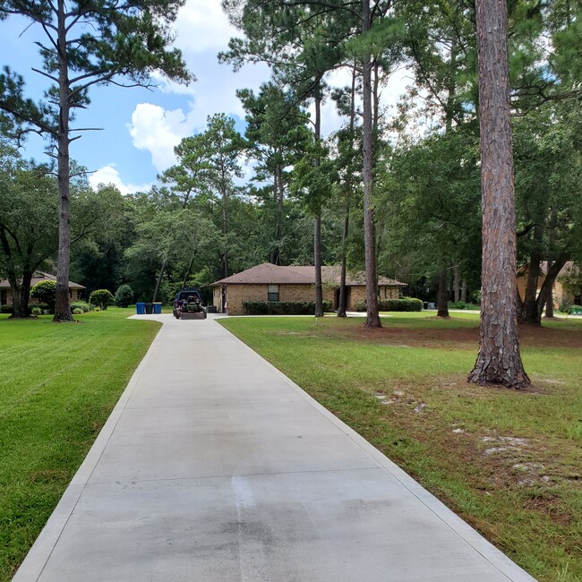 Driveway Entrance - 17375 Holmes Mill Ave Casa