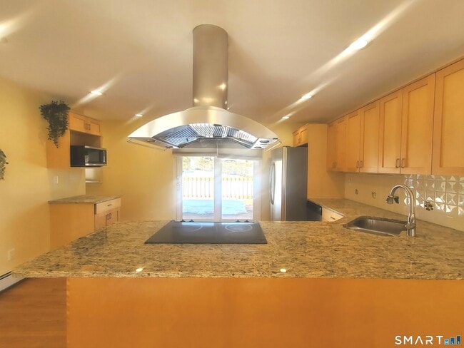 Photo - 42 County St