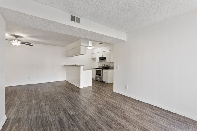 Photo - Updated 2 Bedroom Apartment! Unit 001