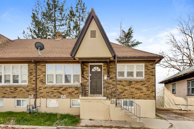 Building Photo - Binford Unit #873