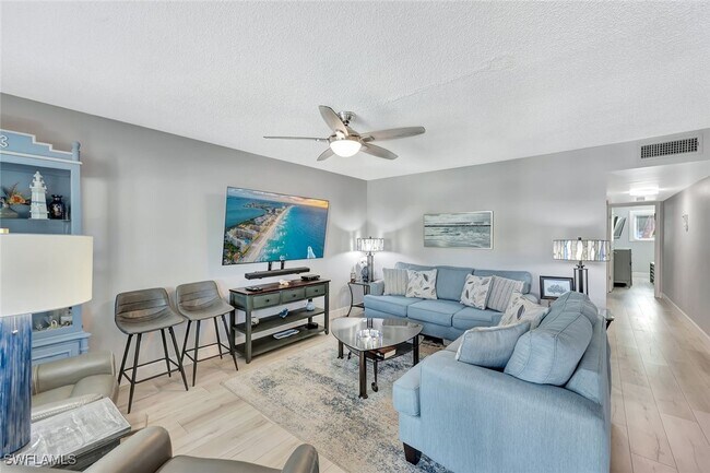 Photo - 766 Central Ave Unidad 207