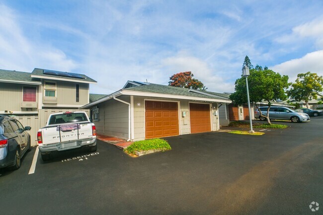 Building Photo - Spruce ridge: 3-bed, 2.5 bath town home no...