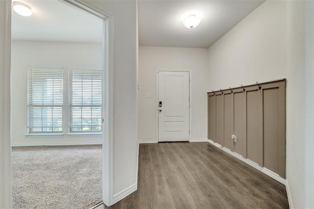 Photo - 831 Hancock Ct