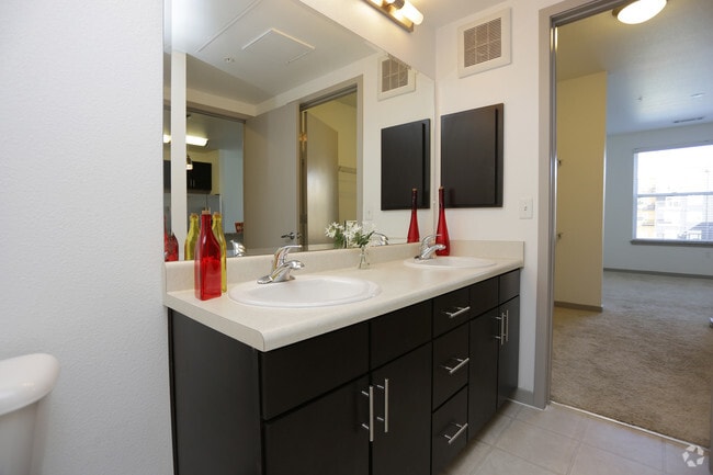 1BR, 1BA - 727 SF Model - Block 32 at RiNo