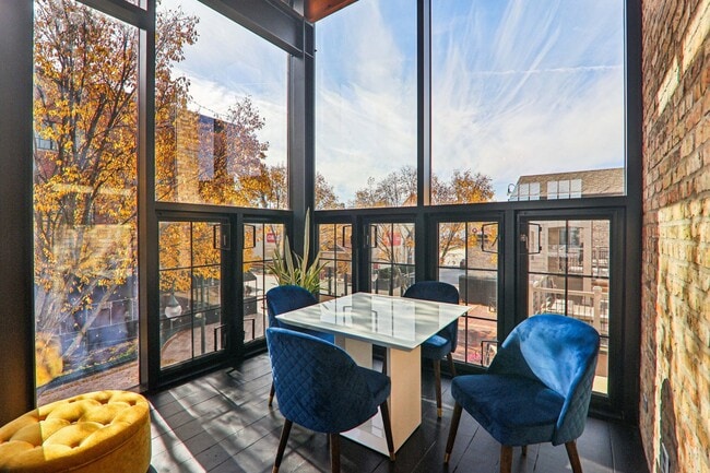 Photo - 107 W Main St