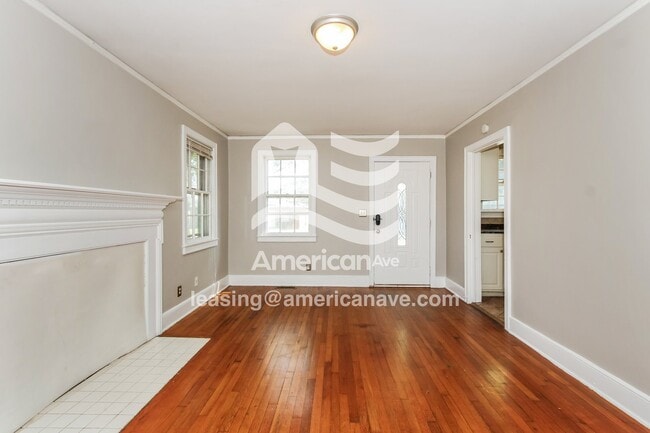 Photo - 318 Lyles St