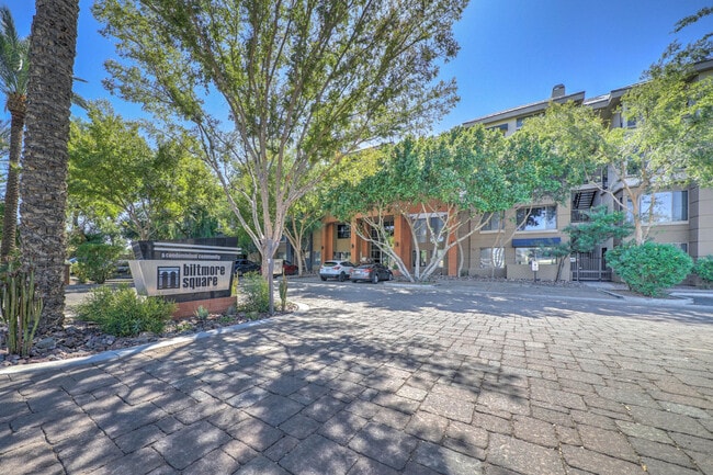 Building Photo - 1701 E Colter St Unit 308