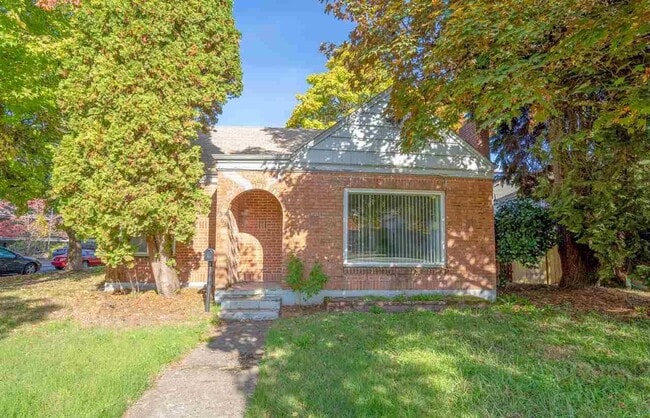 Photo - 1363 SW Western Blvd