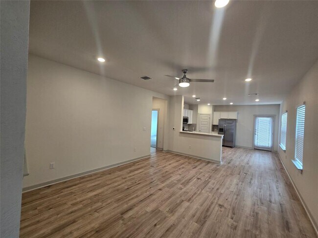 Photo - 2113 Daleside Ln