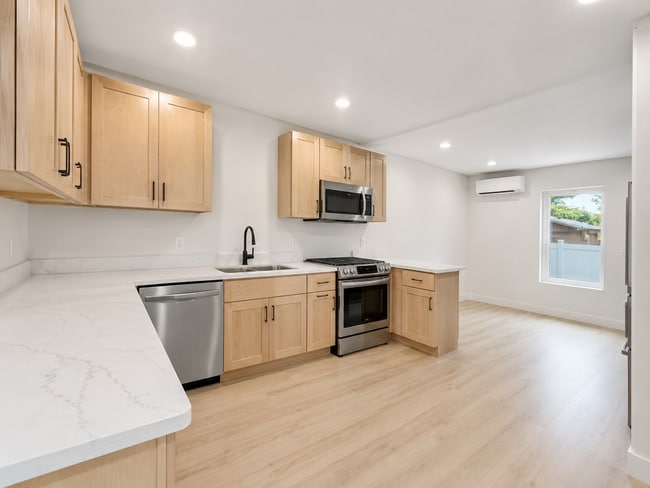 Building Photo - 105 Watson Ave Unit #A