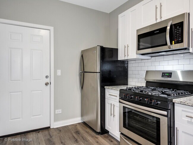 Photo - 2919 N Kilpatrick Ave Unit 2