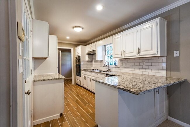 Photo - 2418 Sagamore Hills Dr