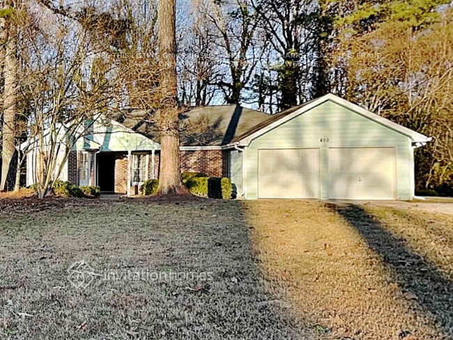 Building Photo - 450 Leigh Kay Dr