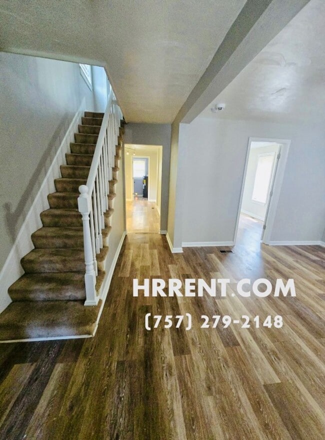 Photo - Cozy 3 Bedroom 1.5 Bath Two-Story Home loc...