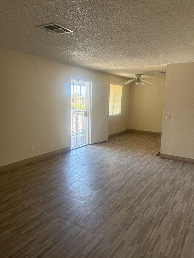 Photo - 4223 Zavala St Unit 4/D