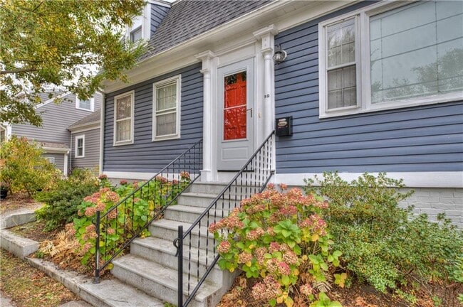 Photo - 92 Franklin St