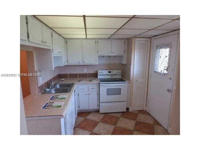 Photo - 1351 NE 191st St Unit E311