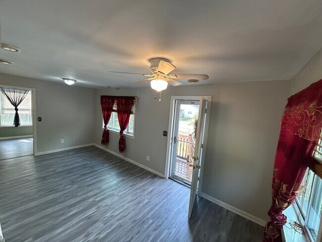 Photo - 79 W Cornell Ave