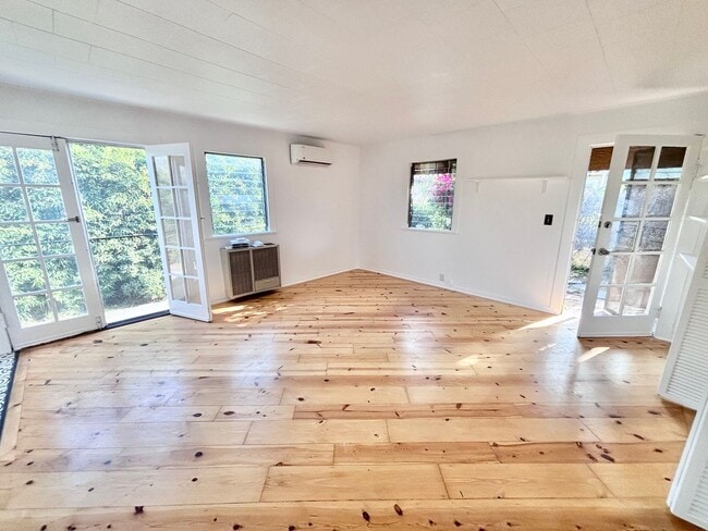 Photo - 2339 Norwalk Ave Unit 2339 1/2 Norwalk Ave