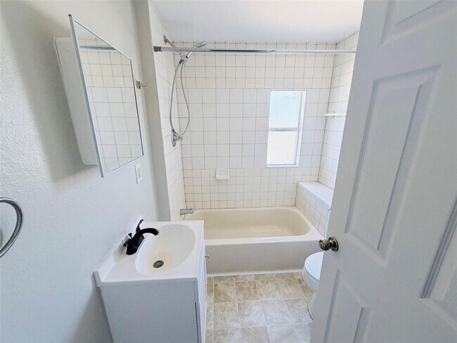 Photo - 1002 Avenue E Unit 4