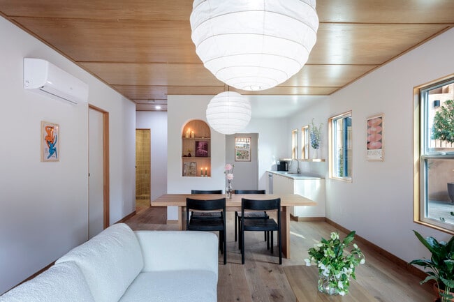 Photo - 3361 Hamilton Way Unit 1