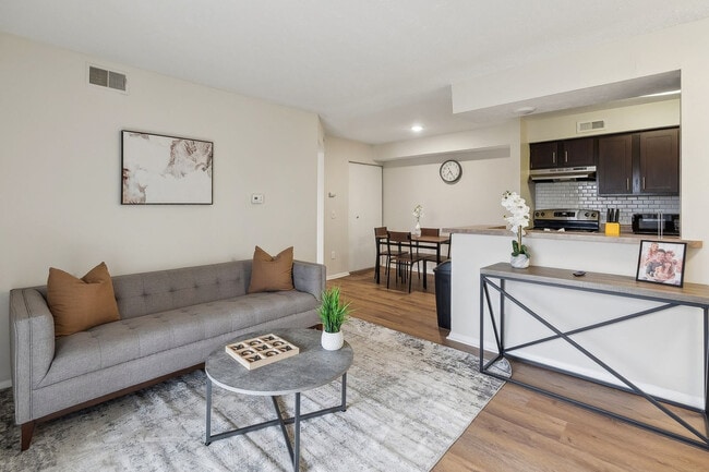 8208 Caribou Trail Unit SI FL3-ID1612916P