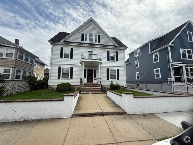 Building Photo - 75 Magoun Ave Unit 2 Rental