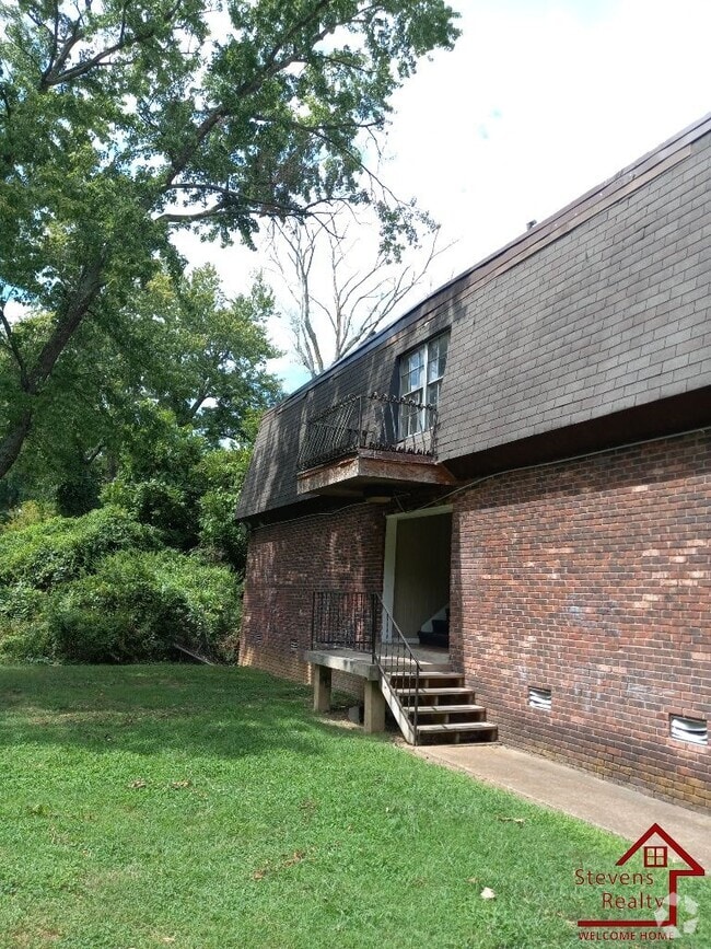 Building Photo - 441 Harding Pl Rental