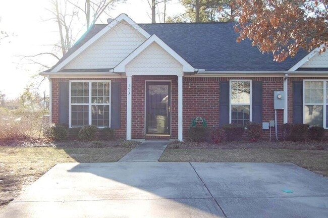 Building Photo - 173 Kendallwood Ct Rental