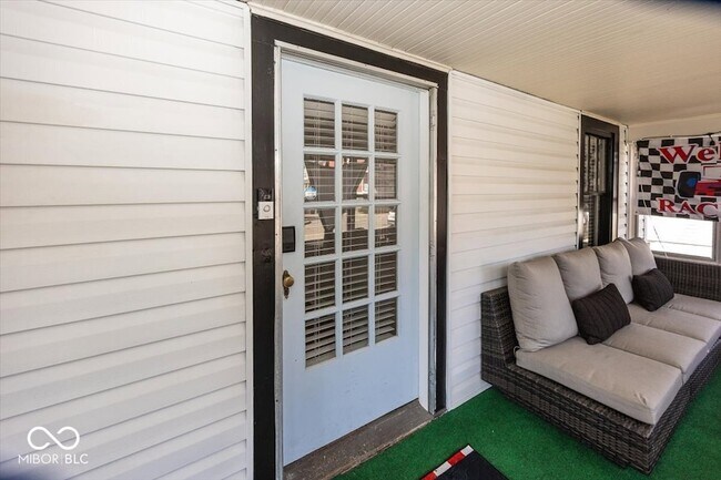 Photo - 6140 Winthrop Ave