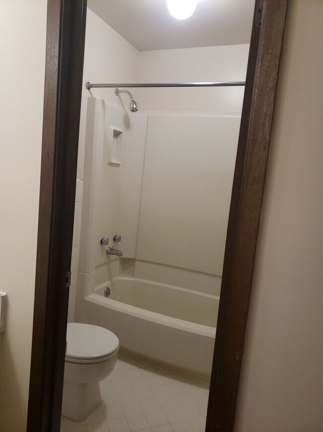 Photo - 1 Bedroom, 1.5 Bath Townhouse Unit 314J