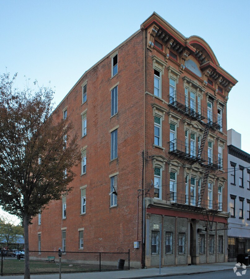 Photo - 1810 Elm St Apartamentos