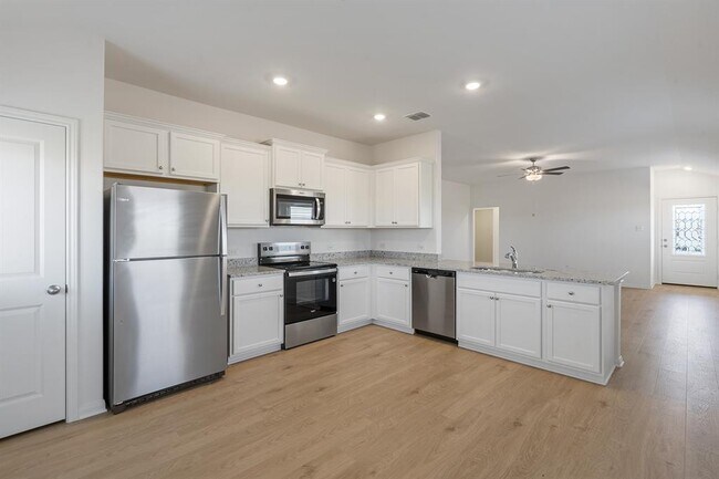 Photo - 129 Paria Ct