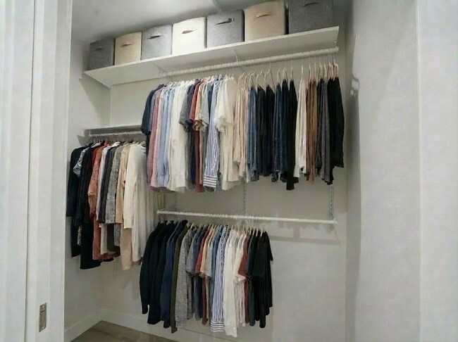 Photo - 6053 Selma Ave