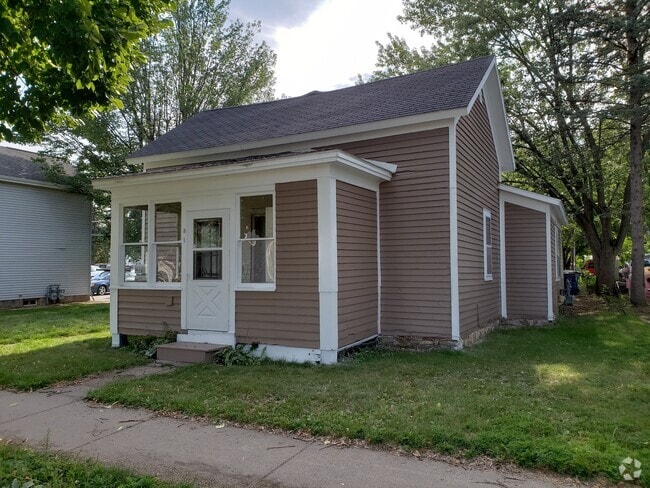 Building Photo - 316 N 1st Ave Unit C Rental