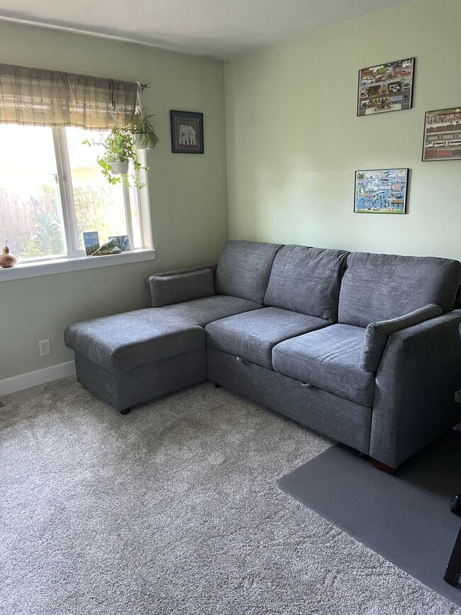 1054 Tyson Ln