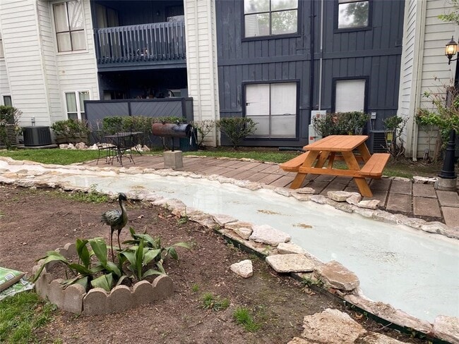 Photo - 9009 Richmond Ave. Unidad True