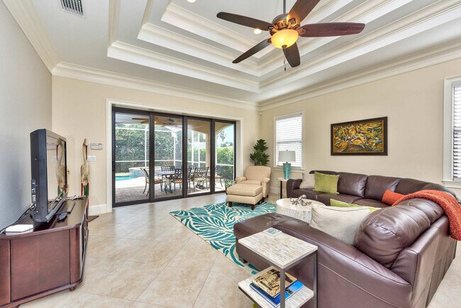 715 102nd Ave N Unit SI ID1504167P