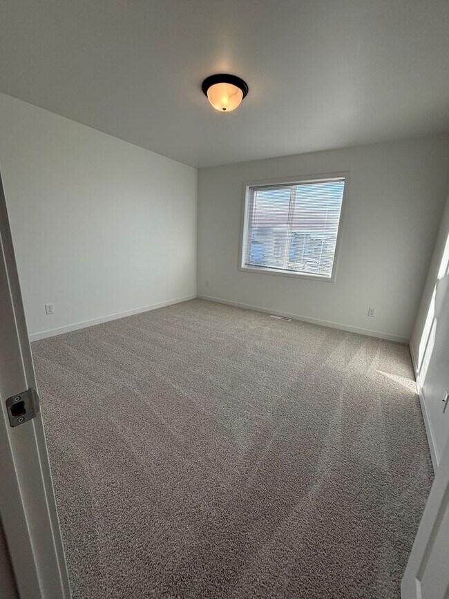 Photo - 3 Bedroom 3 Bathroom Townhomes