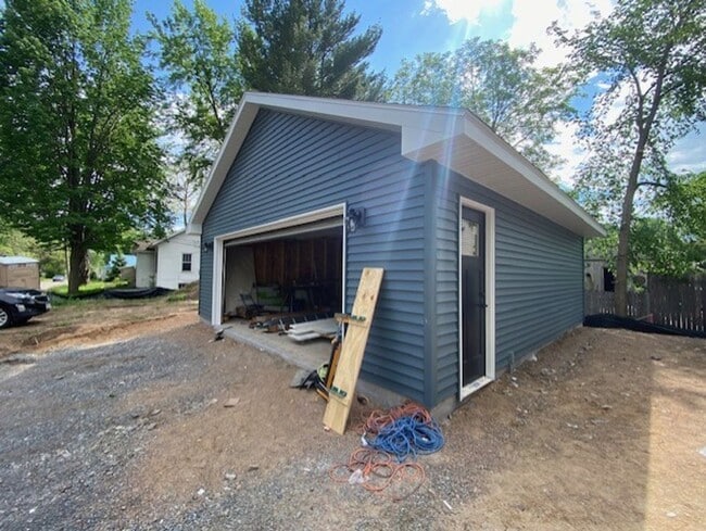 Photo - 1111 High St