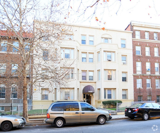 Photo - The Ravenswood