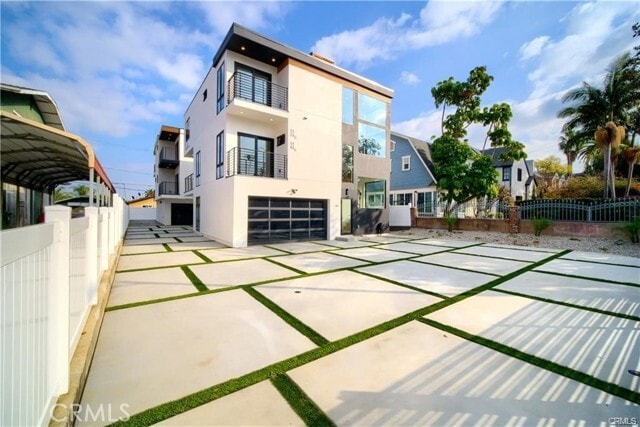 618 N Mariposa Ave