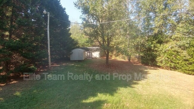 Photo - 3103 Cedarvale Rd
