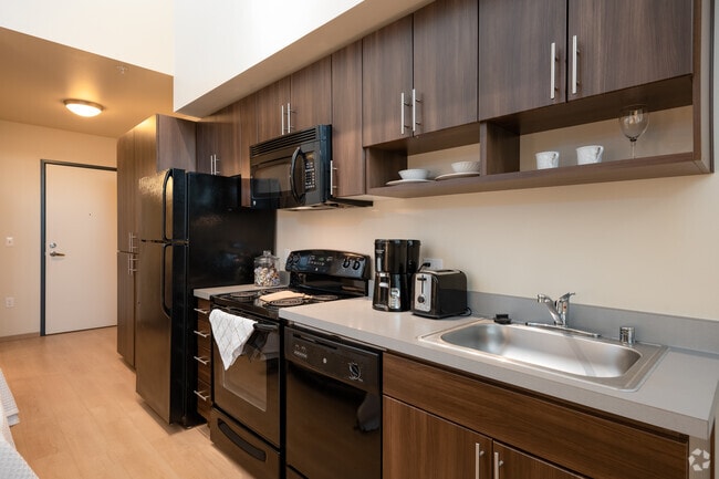 Studio, 1BR