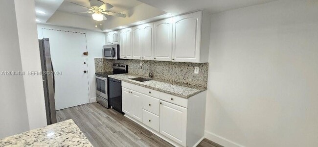 Building Photo - 18051 Biscayne Blvd Unit 802