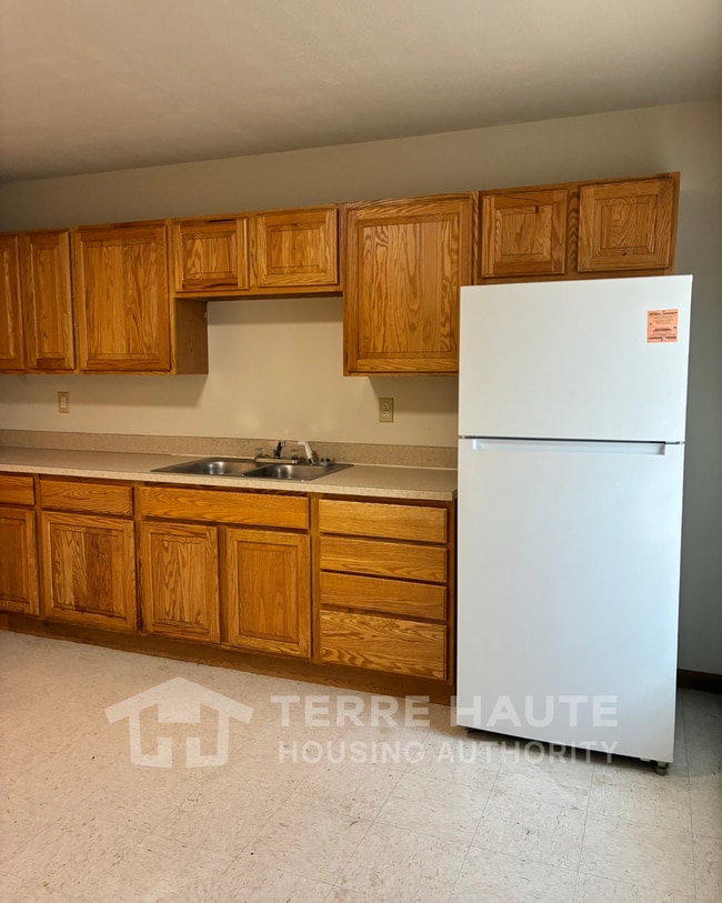 Photo - 275 N 18th St