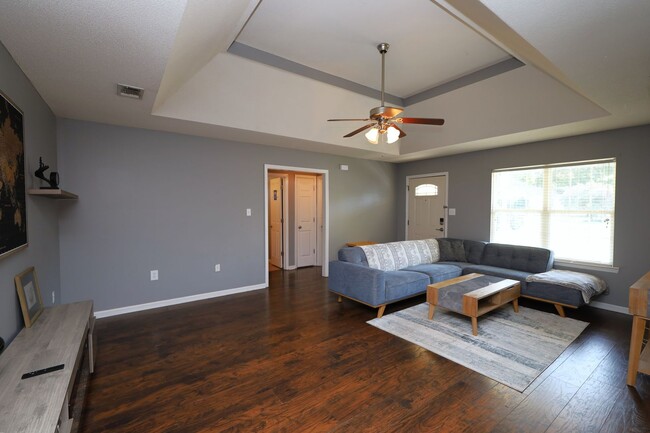 Photo - 500 Bryson Cir