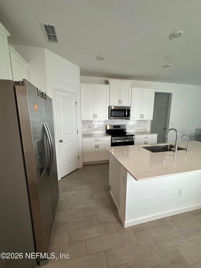 Photo - 4002 Haydon Burns Pl