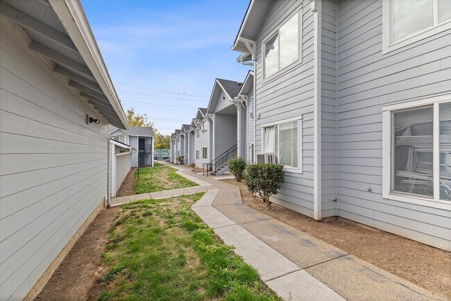 Photo - Rosewood Apartments