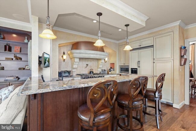 Photo - 921 Valencia Ct